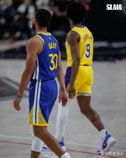 夸梅：詹姆斯干嘛非要布朗尼进NBA？后者该买30张保罗的DVD学学