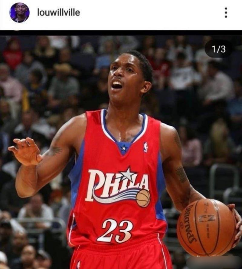 比尔：看到家中收藏的路威快船球衣 那一瞬间让我认真考虑了快船