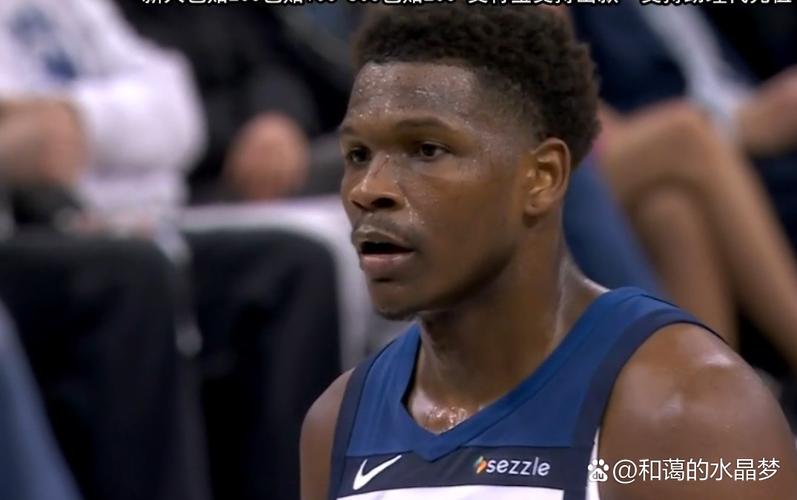 里夫斯：轮换不足的情况下打球确实很难 我们每个人都拼尽全力