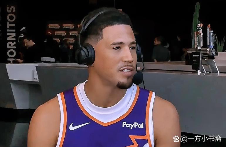 详细阅读:狄龙:布克打得更具侵略性了 他找到了制造罚球机会的方法 狄龙:布克打得更具侵略性了 他找到了制造罚球机会的方法