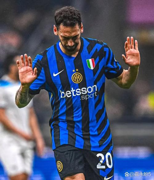 恰尔汗奥卢：国米的目标始终远大，主帅给予了我们巨大的帮助